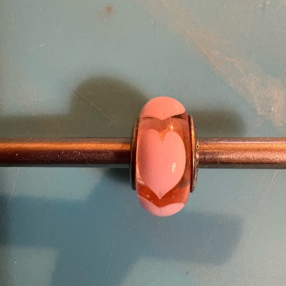PANDORA Rose with Pink Heart Charm Bead / very pretty